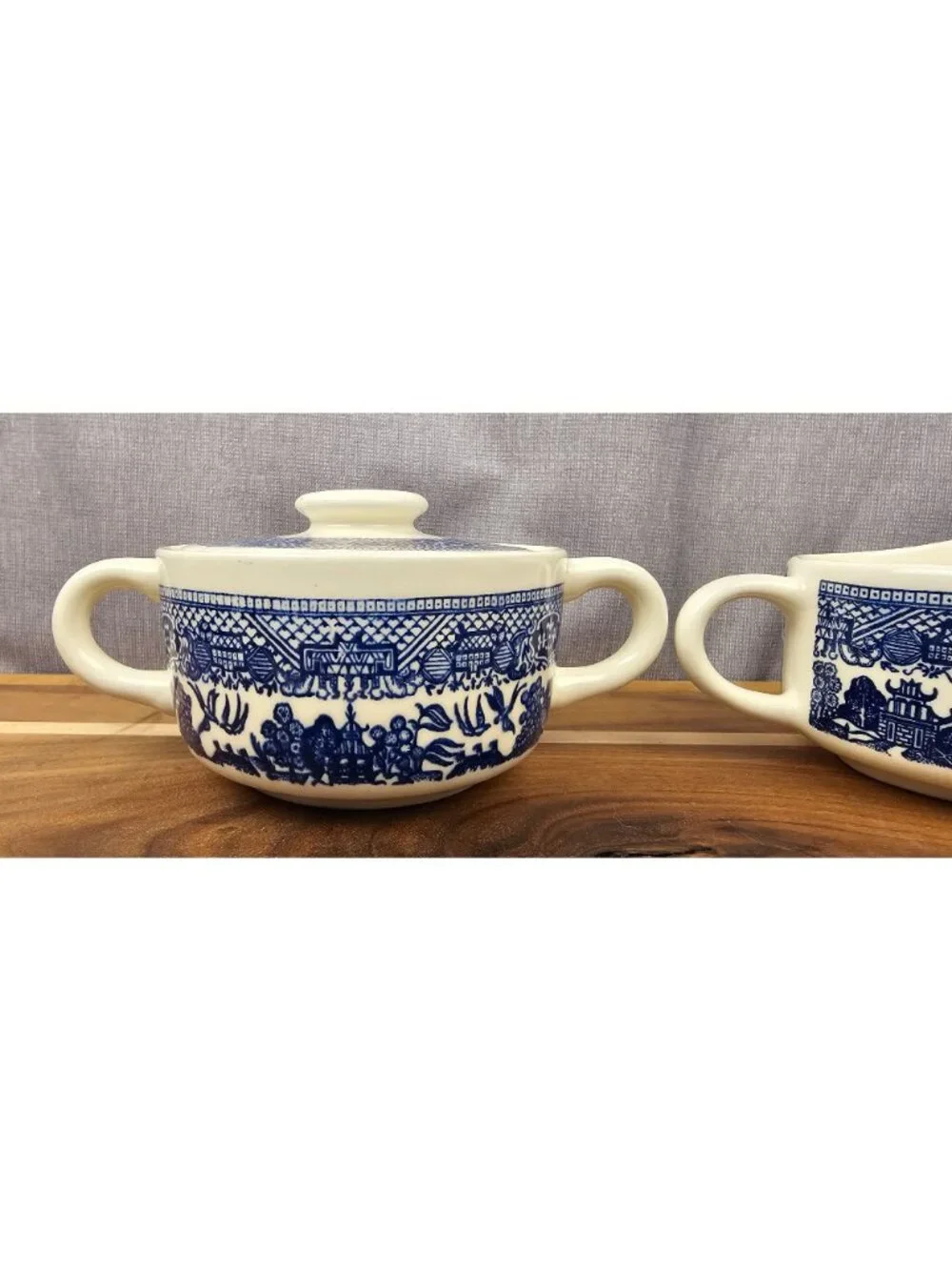 Blue & White Willow Pattern Creamer & Sugar Bowl Set Vintage Ceramic With Lid